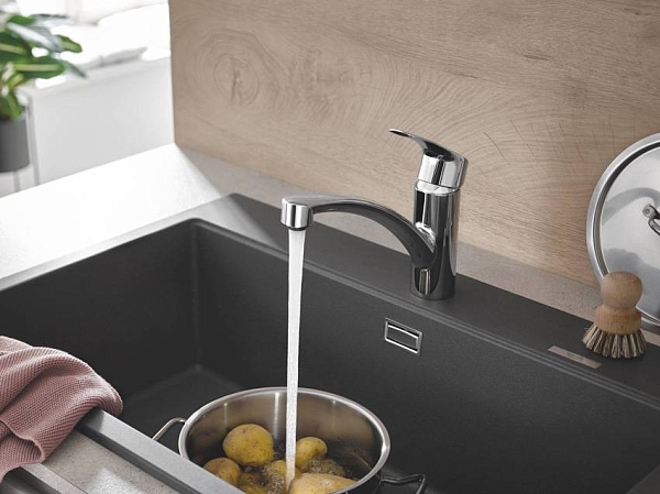 Смеситель для кухни Grohe Eurosmart 2021 33281003 хром изображение