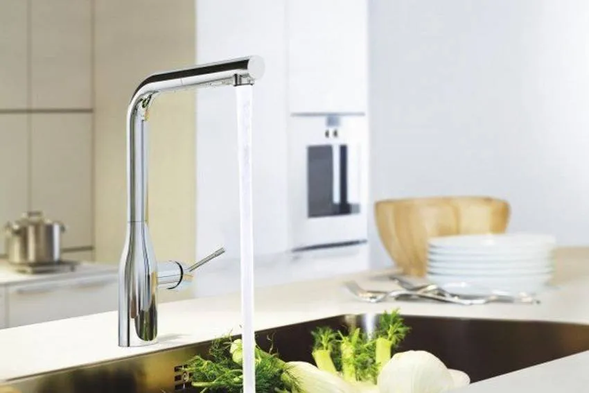 Смеситель для кухни Grohe Essence 30270000 изображение