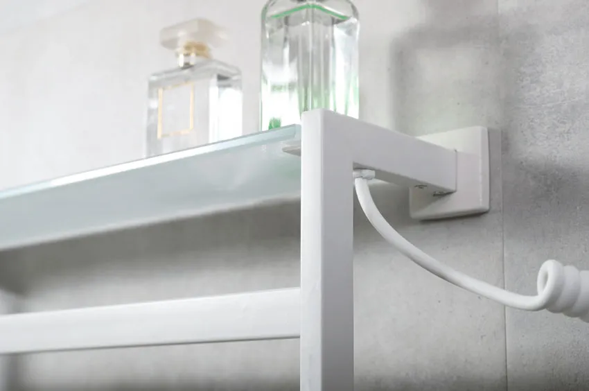 Электрический полотенцесушитель Black&White N-333W изображение